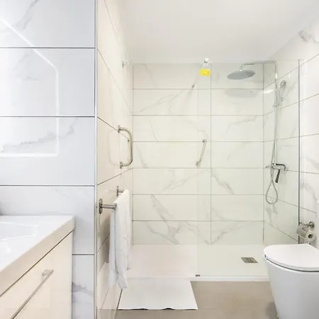 Home2book Modern Seaview & Pool, Americas